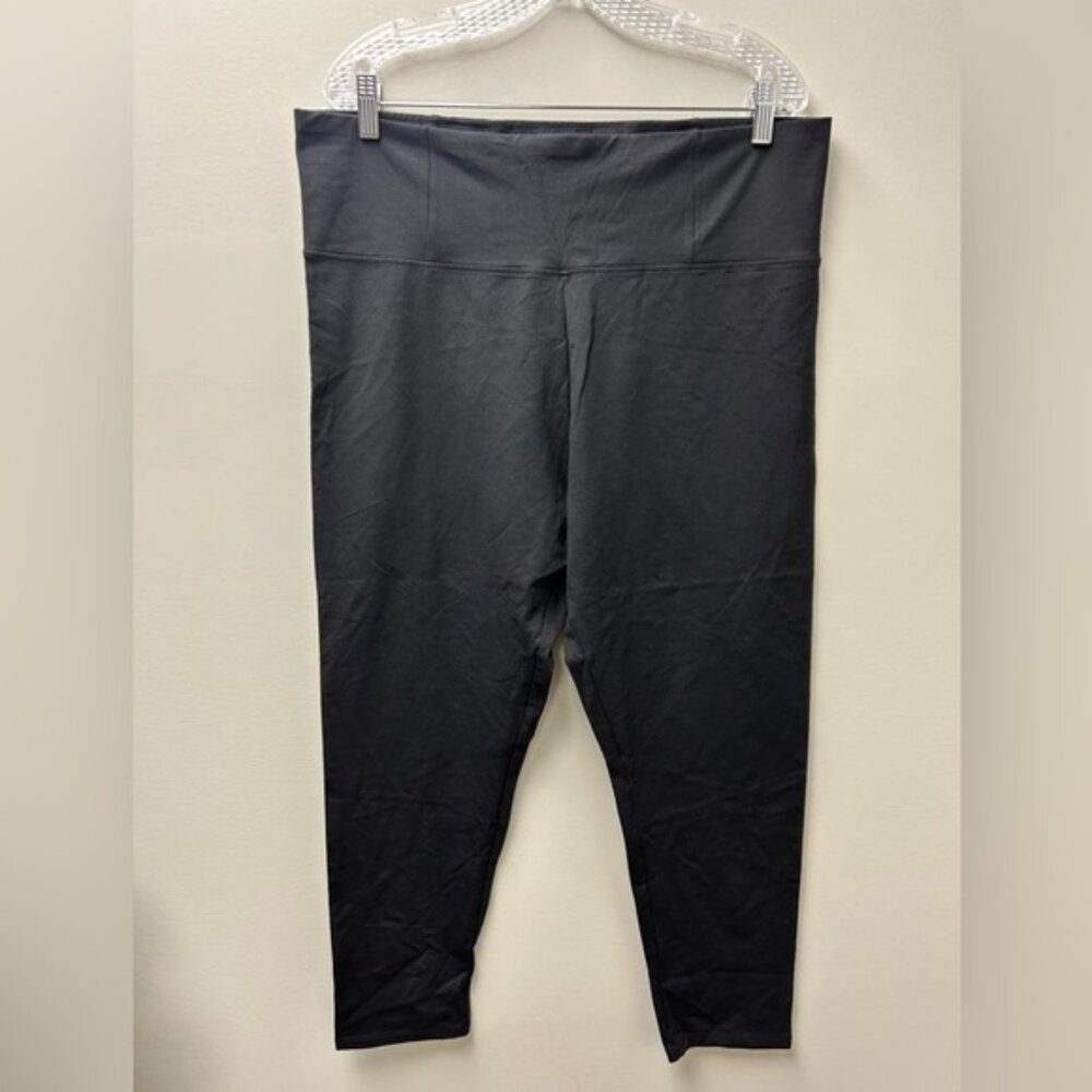 Ricki’s Women’s Black Short Leggings